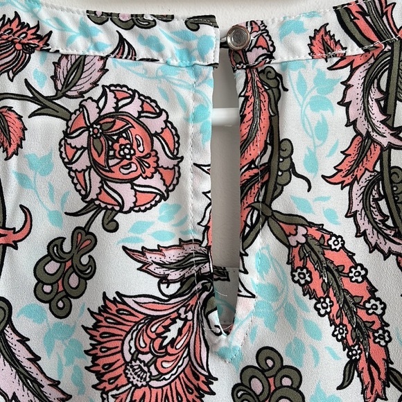 CANDIES FLORAL PATTERNS SLEEVELESS KEYHOLE BACK WOMEN TOP SIZE M - Picture 7 of 11